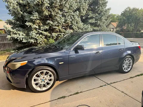 2006 BMW 5 Series 530xi Sedan 4D