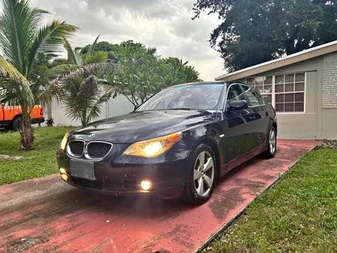 2006 BMW 5 Series 530xi Sedan 4D
