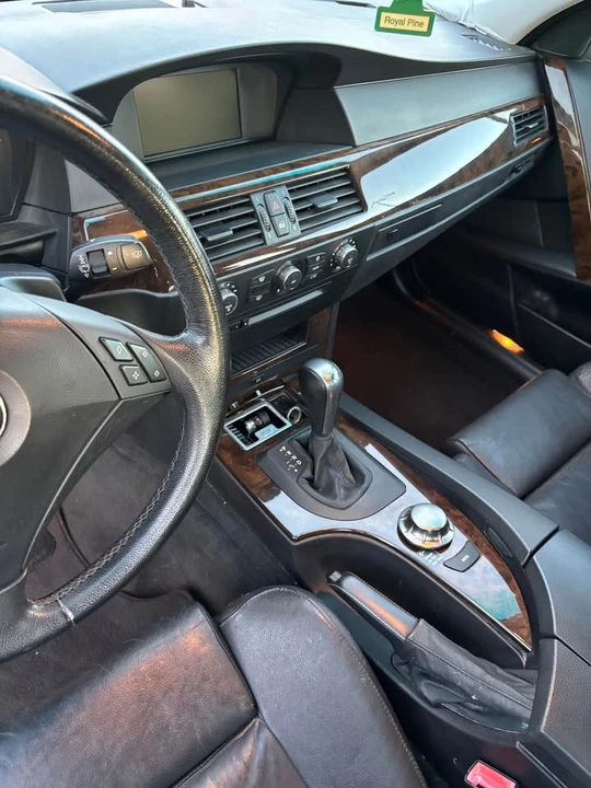 2006 BMW E60 5 Series Sedan - Image 16 of 17