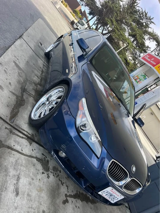 2006 BMW E60 5 Series Sedan - Image 2 of 3