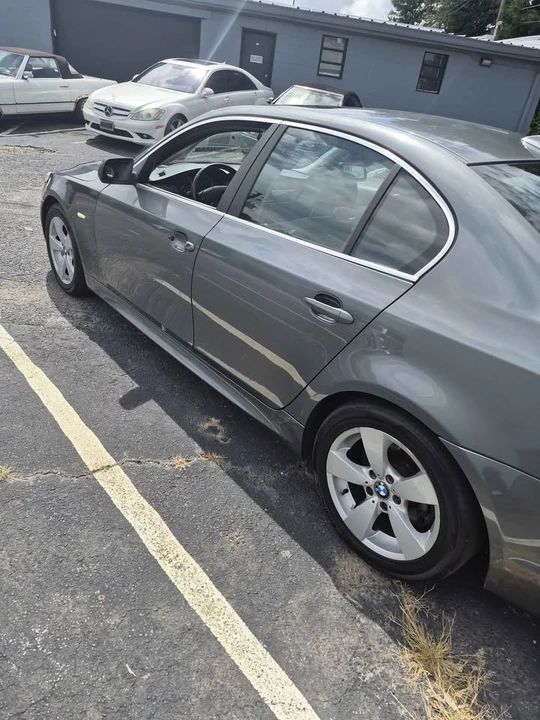 2006 BMW E60 5 Series Sedan - Image 8 of 9