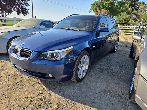 2006 BMW 5 Series 530xi Sedan 4D