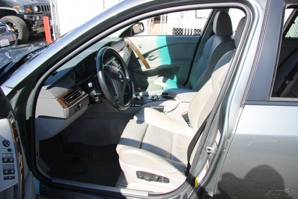 2006 BMW E60 5 Series Sedan - Image 13 of 21