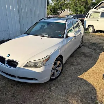 2006 BMW 5 Series 530xi Wagon 4D