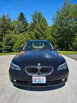 2006 BMW 5 Series 530xi Wagon 4D
