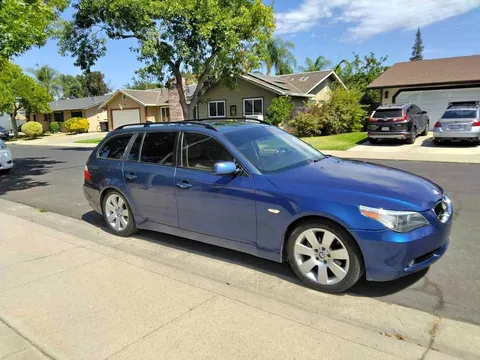 2006 BMW 5 Series 530xi Wagon 4D