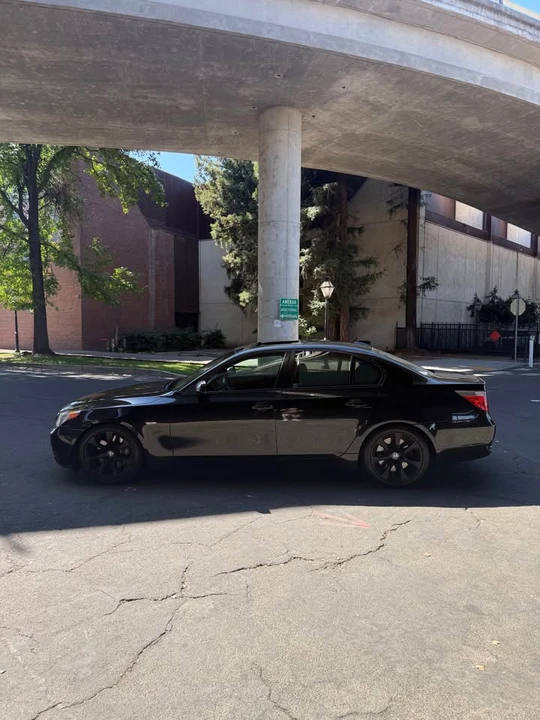 2006 BMW E60 545i & 550i Sedan - Image 3 of 10