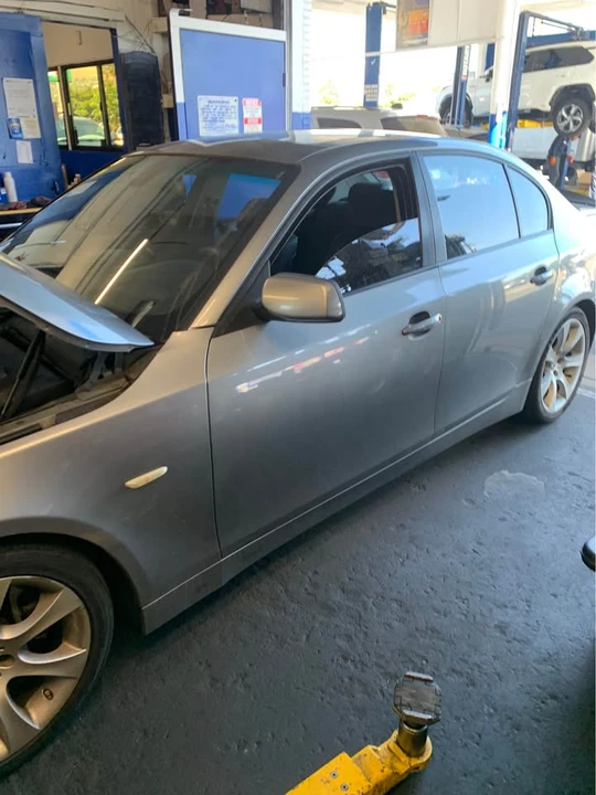 2006 BMW E60 545i & 550i Sedan - Image 2 of 9