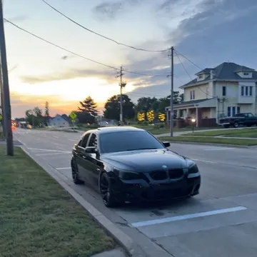 2006 BMW 5 Series 550i Sedan 4D