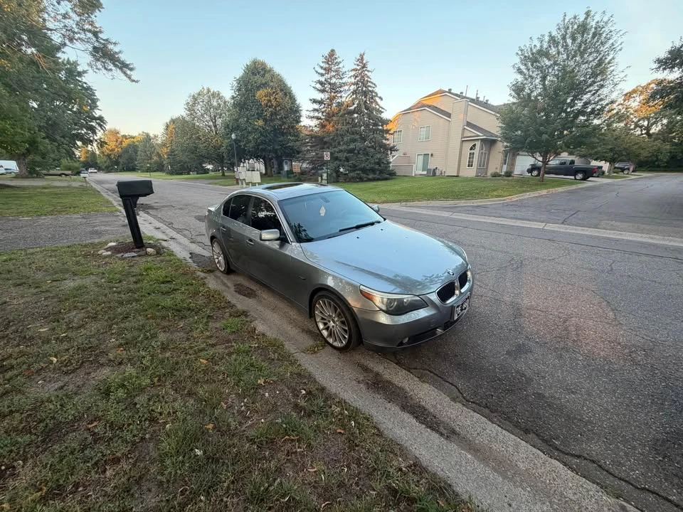 2006 BMW E60 545i & 550i Sedan - Image 3 of 4