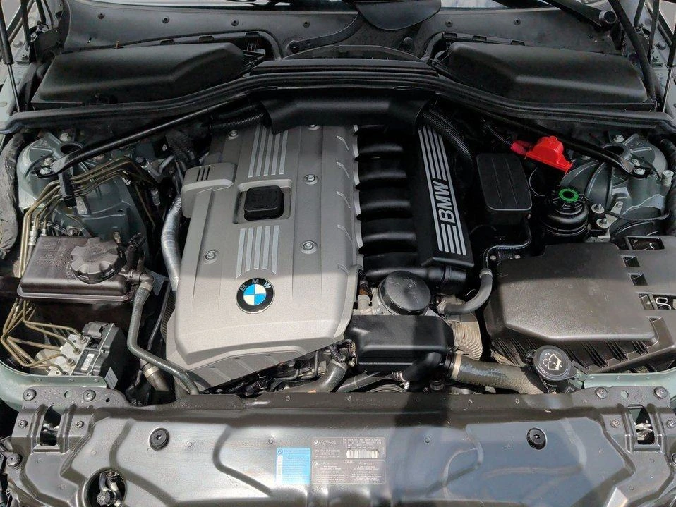 2006 BMW E60 5 Series Sedan - Image 11 of 20