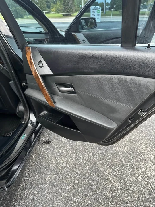 2006 BMW E60 5 Series Sedan - Image 6 of 16