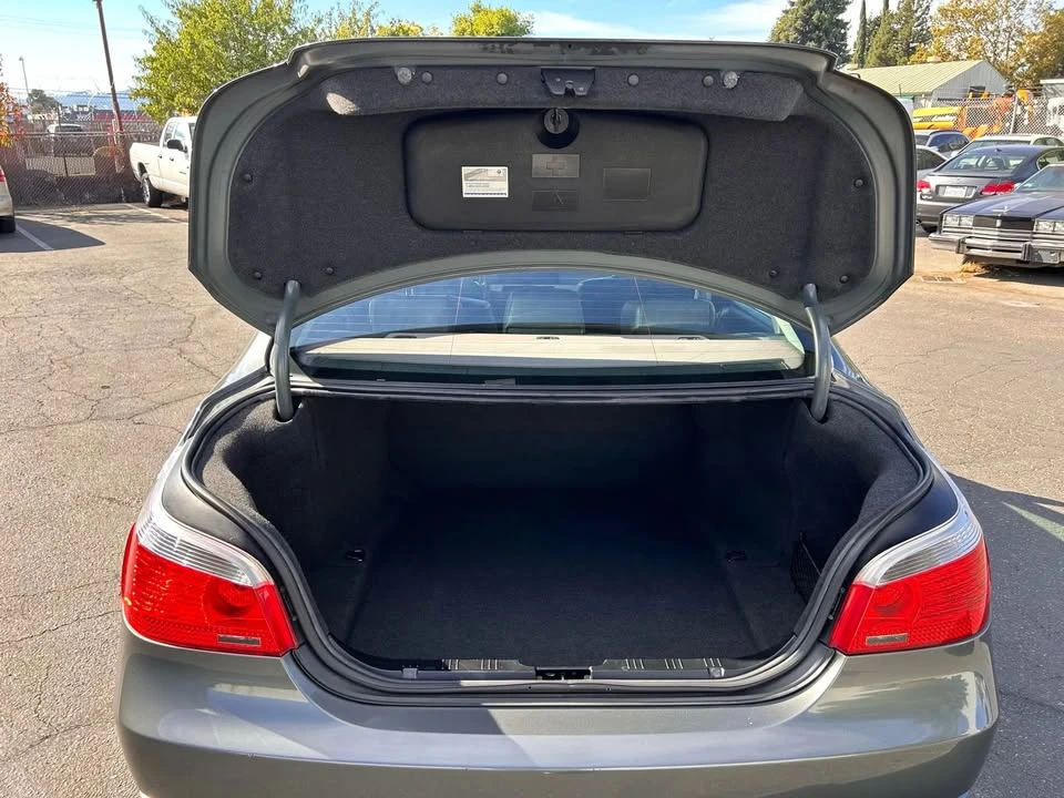 2006 BMW E60 5 Series Sedan - Image 14 of 20