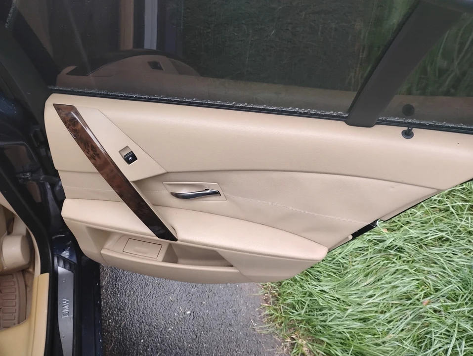 2006 BMW E60 5 Series Sedan - Image 10 of 11