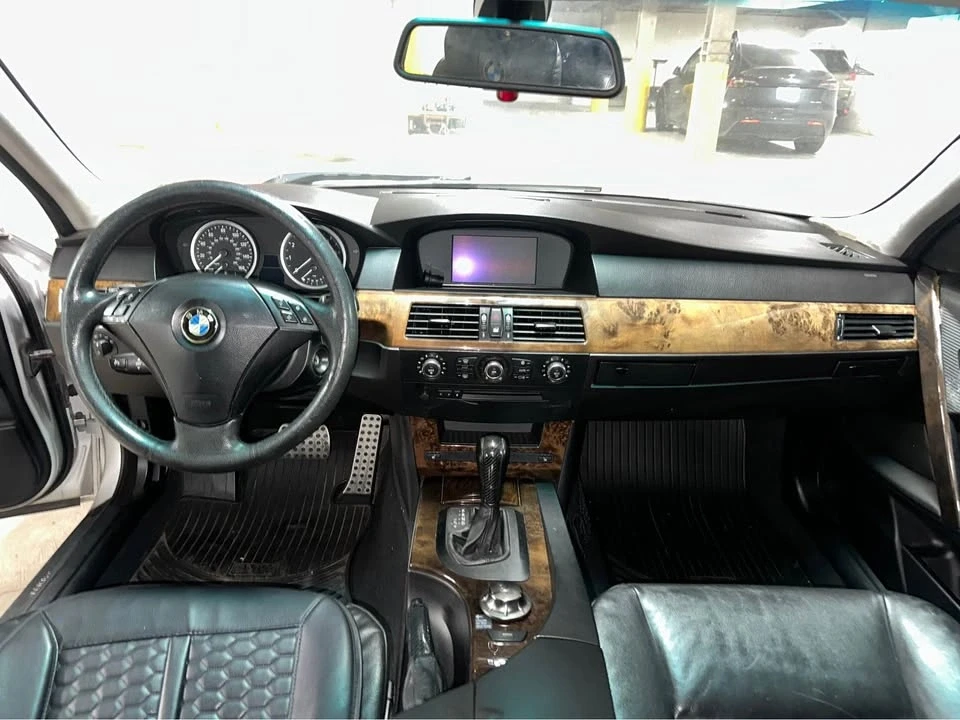 2006 BMW E60 5 Series Sedan - Image 11 of 16