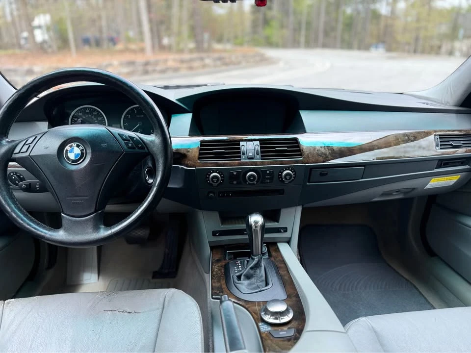 2006 BMW E60 5 Series Sedan - Image 11 of 13