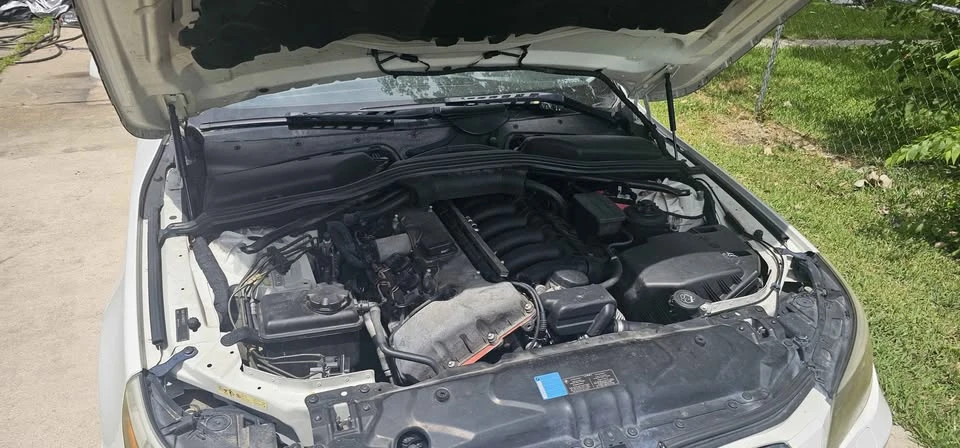 2006 BMW E60 5 Series Sedan - Image 16 of 17