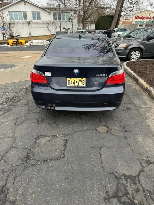 2006 BMW E60 5 Series Sedan - Image 2 of 3