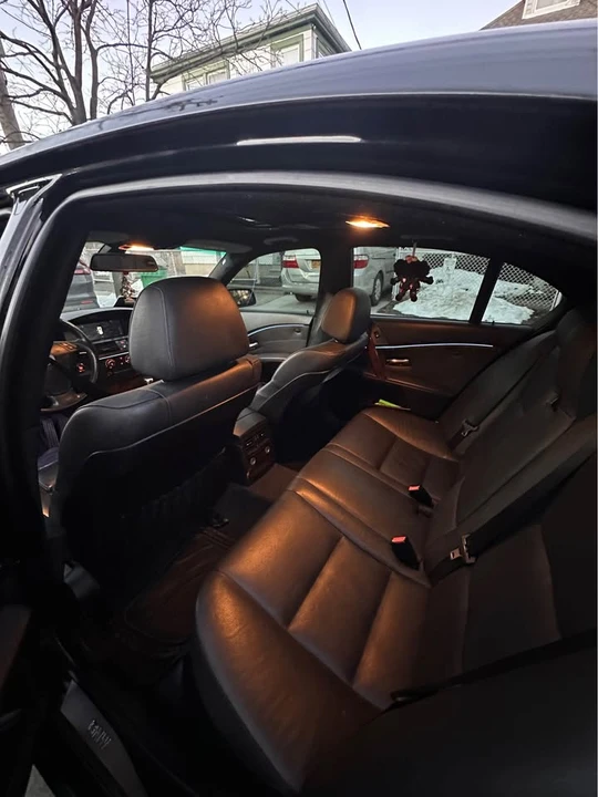2006 BMW E60 5 Series Sedan - Image 6 of 11