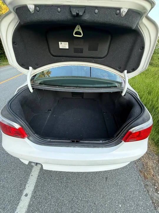 2006 BMW E60 5 Series Sedan - Image 8 of 16