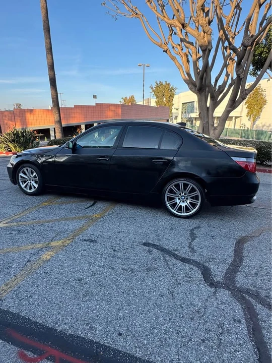 2006 BMW E60 5 Series Sedan - Image 2 of 9