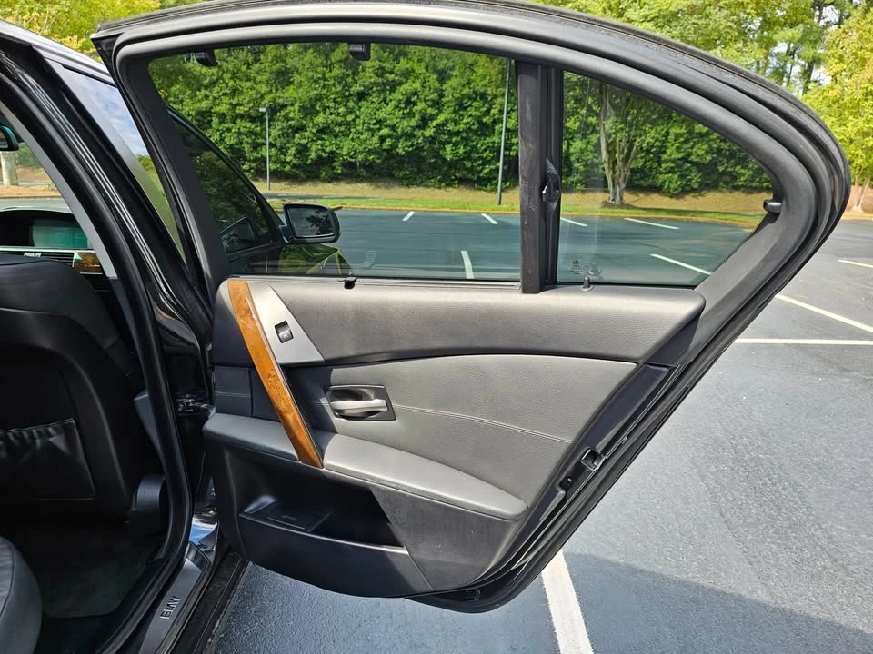 2006 BMW E60 5 Series Sedan - Image 11 of 20