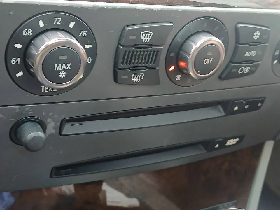 2006 BMW E60 5 Series Sedan - Image 6 of 10