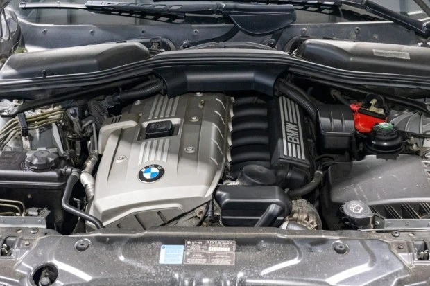 2006 BMW E60 5 Series Sedan - Image 6 of 7