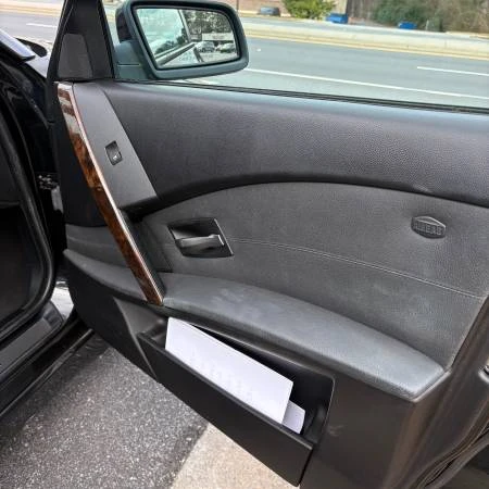 2006 BMW E60 545i & 550i Sedan - Image 13 of 21
