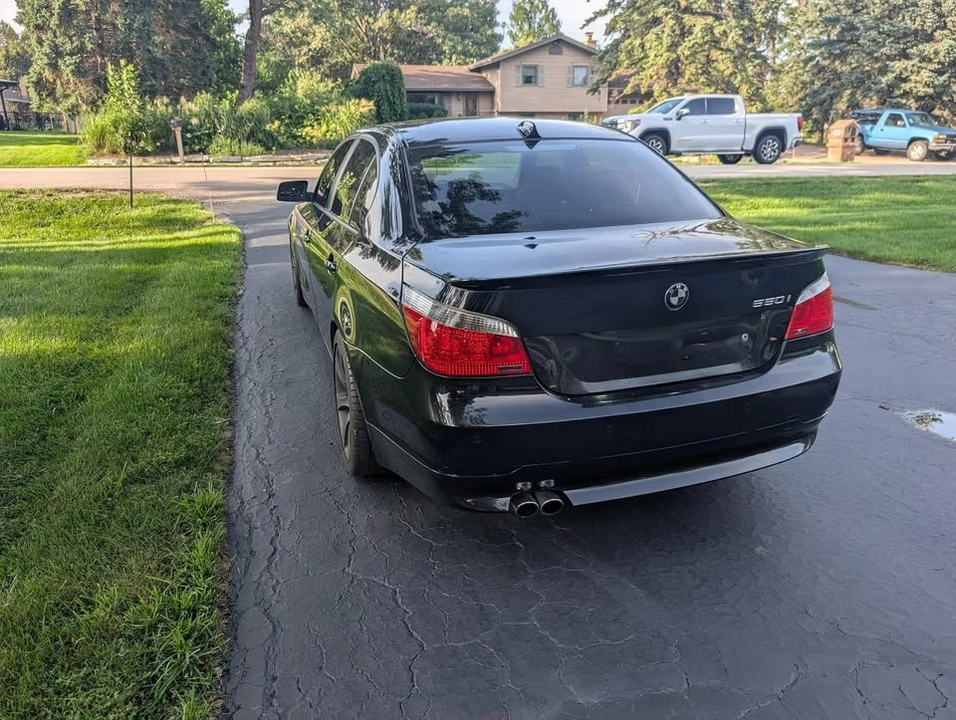 2006 BMW E60 545i & 550i Sedan - Image 2 of 10