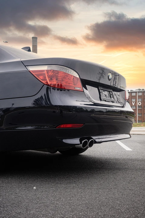 2006 BMW E60 545i & 550i Sedan - Image 27 of 31