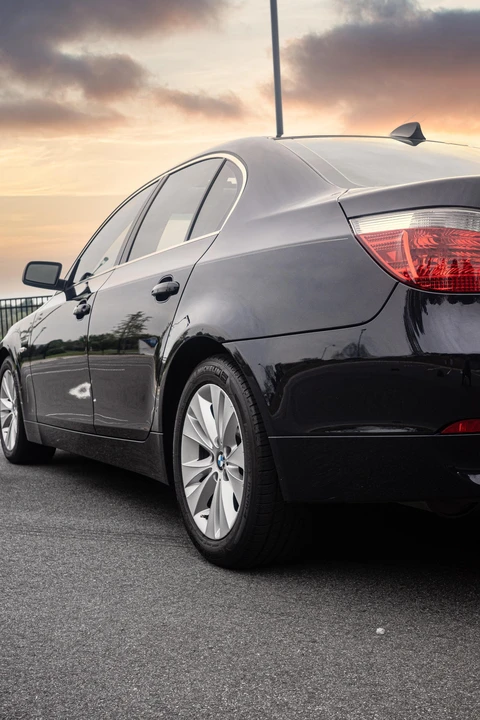 2006 BMW E60 545i & 550i Sedan - Image 26 of 31