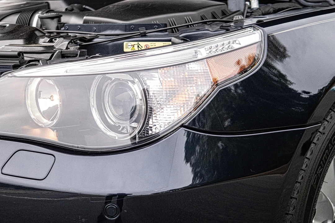2006 BMW E60 545i & 550i Sedan - Image 24 of 31