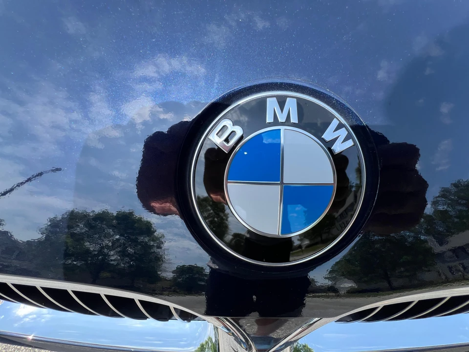 2006 BMW E60 545i & 550i Sedan - Image 20 of 31