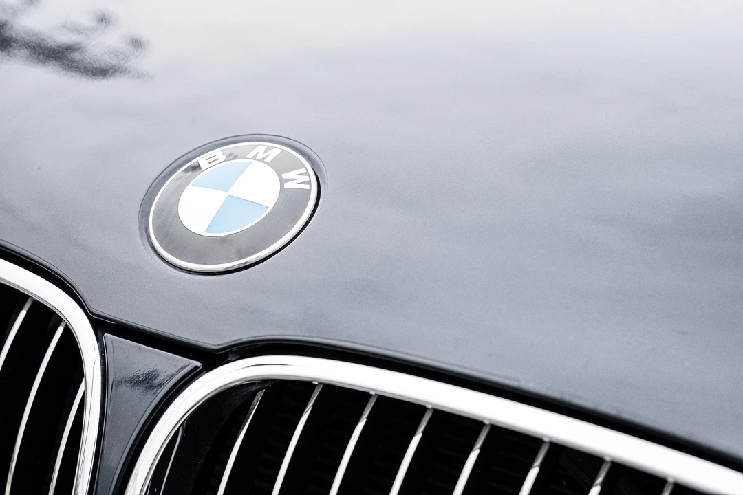 2006 BMW E60 545i & 550i Sedan - Image 21 of 31