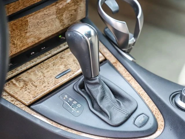2006 BMW E63/E64 645Ci & 650i - Image 27 of 31
