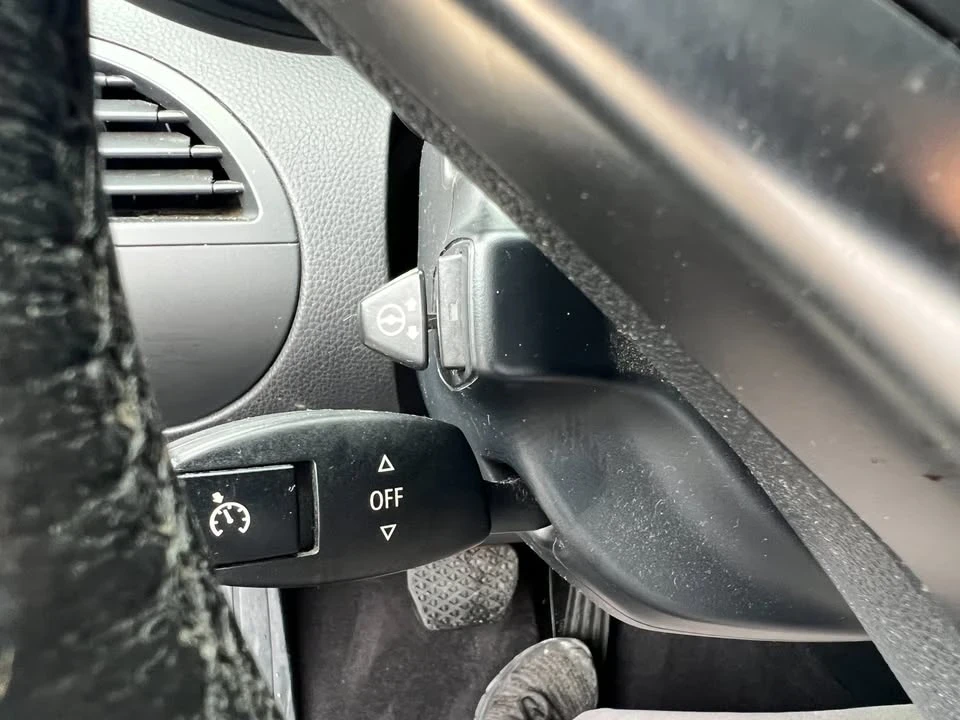 2006 BMW E63/E64 645Ci & 650i - Image 11 of 19