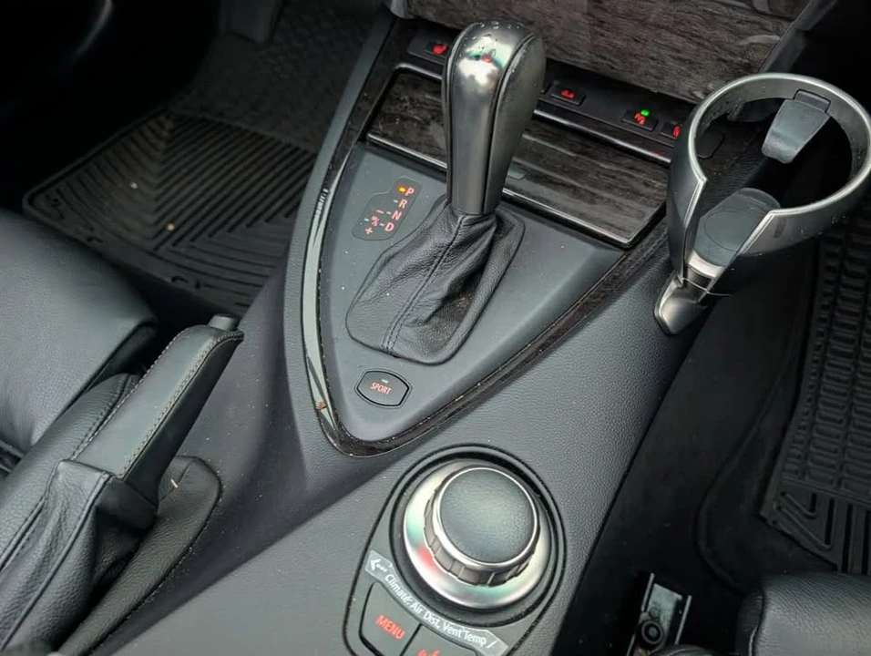 2006 BMW E63/E64 645Ci & 650i - Image 17 of 20
