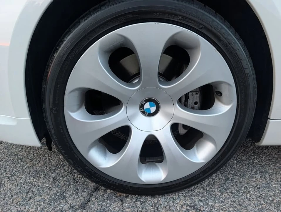 2006 BMW E63/E64 645Ci & 650i - Image 10 of 20