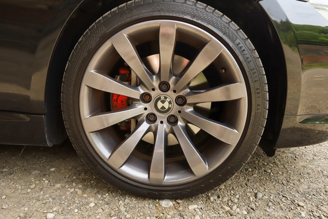 2006 BMW E63/E64 645Ci & 650i - Image 19 of 30