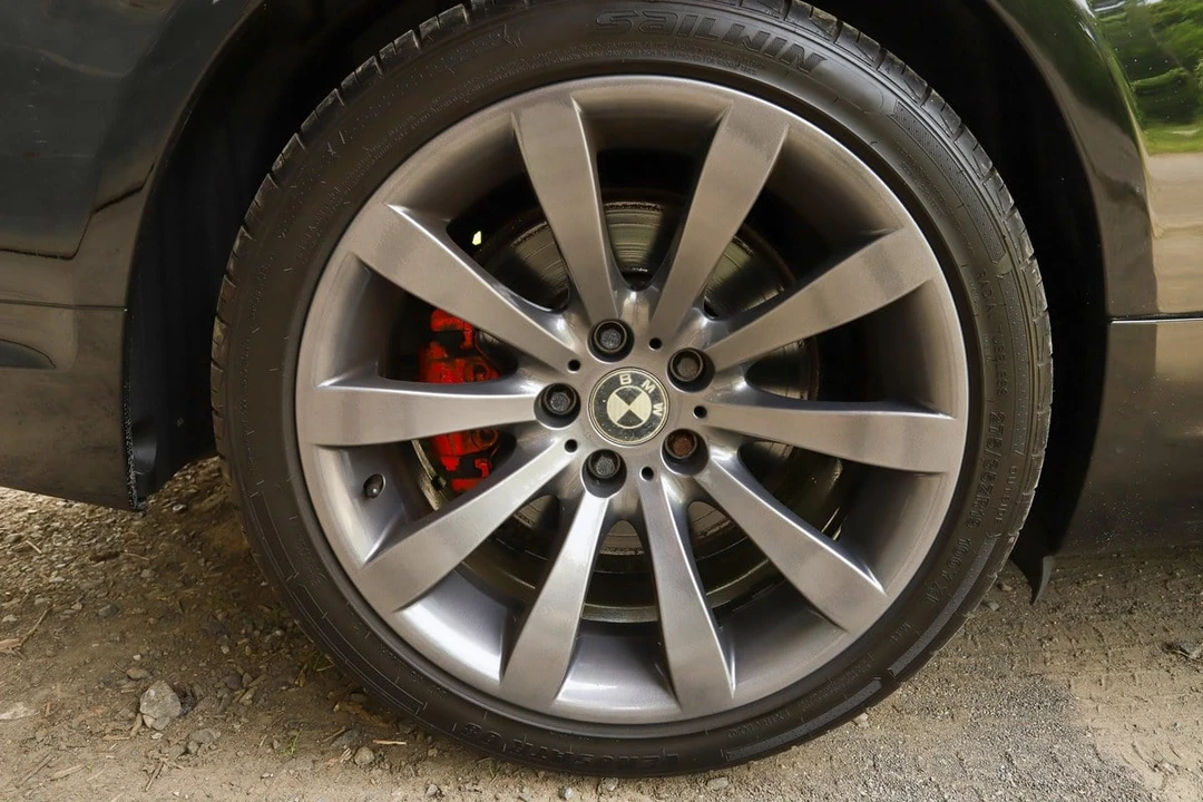 2006 BMW E63/E64 645Ci & 650i - Image 18 of 30
