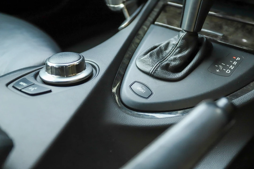 2006 BMW E63/E64 645Ci & 650i - Image 21 of 30