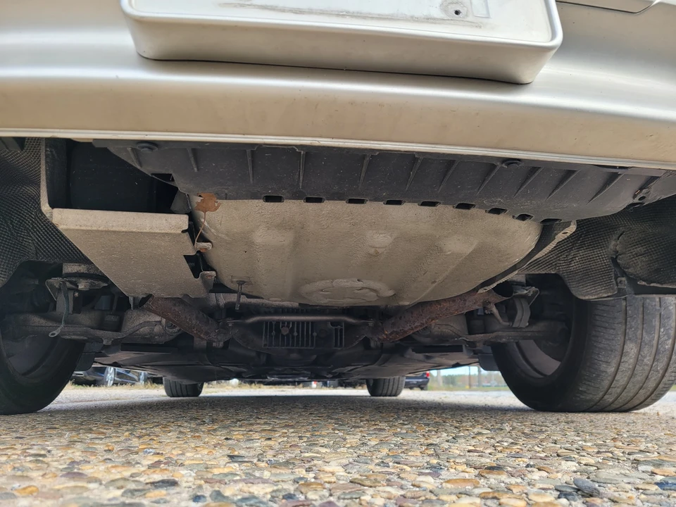 2006 BMW E63/E64 645Ci & 650i - Image 22 of 31