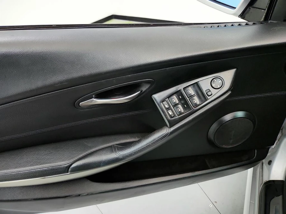 2006 BMW E63/E64 645Ci & 650i - Image 19 of 21