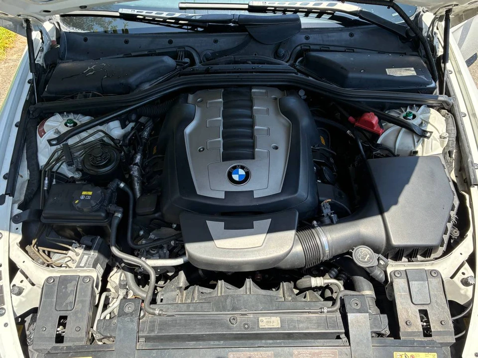 2006 BMW E63/E64 645Ci & 650i - Image 13 of 20
