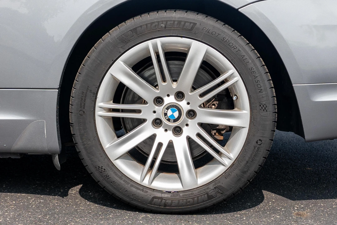 2006 BMW E63/E64 645Ci & 650i - Image 26 of 31