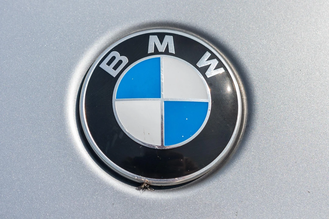 2006 BMW E63/E64 645Ci & 650i - Image 16 of 31