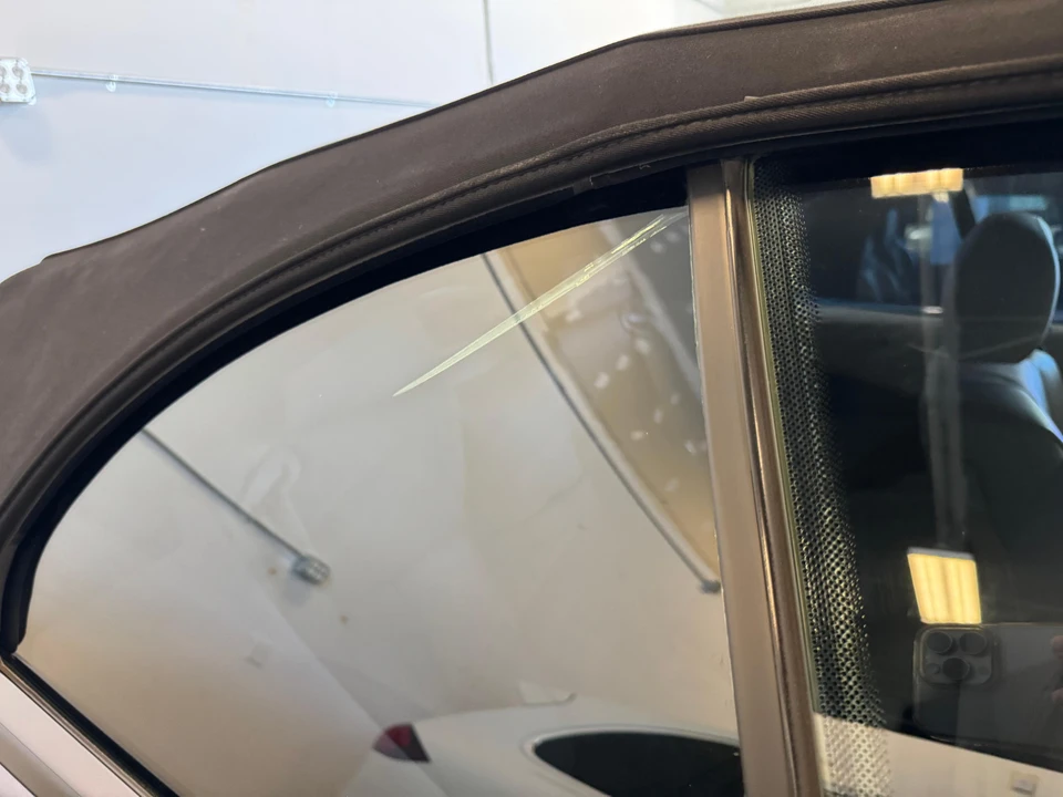 2006 BMW E63/E64 645Ci & 650i - Image 25 of 31