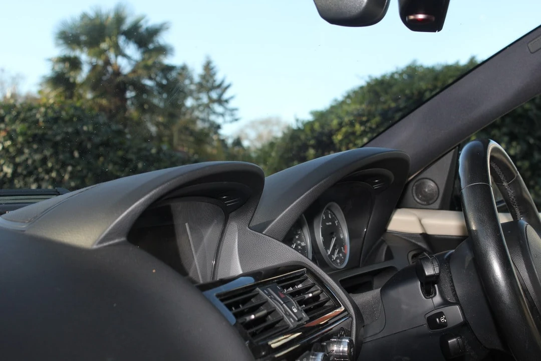 2006 BMW E63/E64 645Ci & 650i - Image 25 of 30