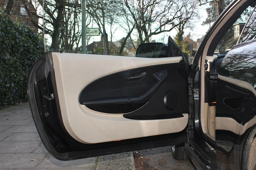 2006 BMW E63/E64 645Ci & 650i - Image 24 of 30